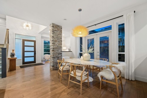 2775 Lyndene Road, North Vancouver, BC 