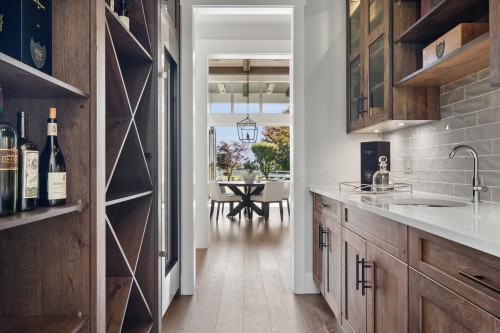 7628 Steveston Highway, Richmond, BC 