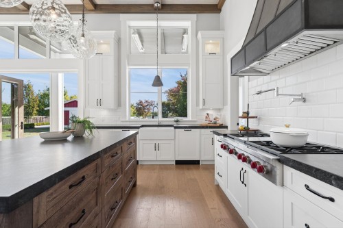 7628 Steveston Highway, Richmond, BC 