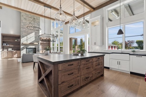 7628 Steveston Highway, Richmond, BC 