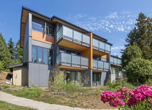 1084 Lillooet Road  North Vancouver, BC V7J 2H8