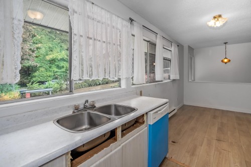 1924 Highview Place, Port Moody, BC 