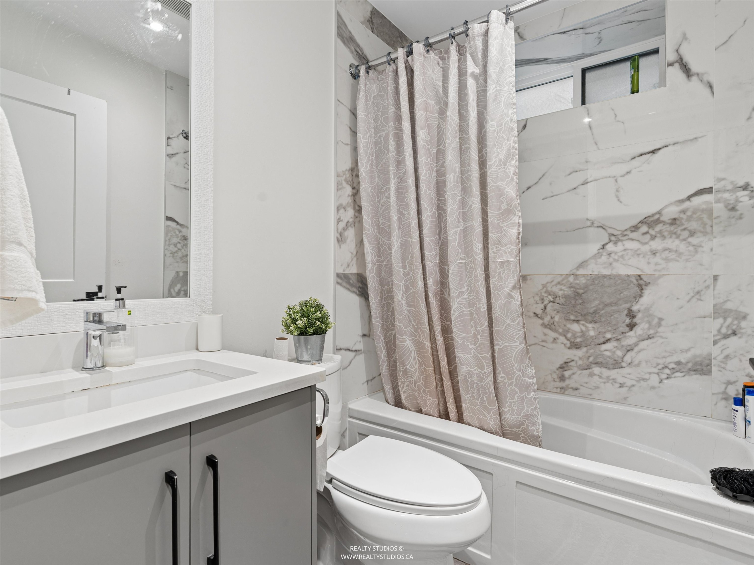 797 18Th Avenue E, Vancouver, BC
