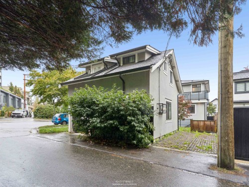 797 18Th Avenue E, Vancouver, BC 