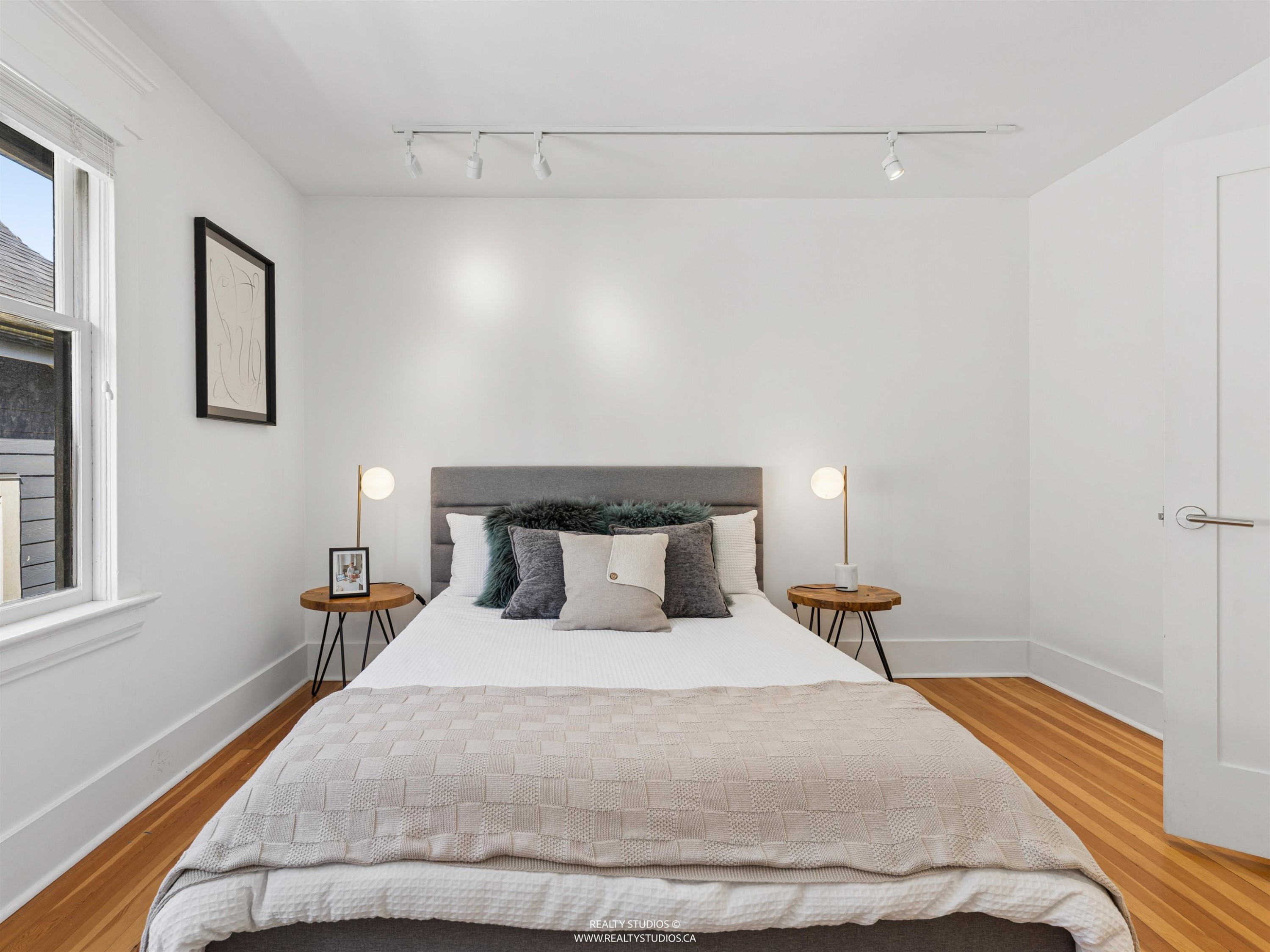 1204 14Th Avenue E, Vancouver, BC