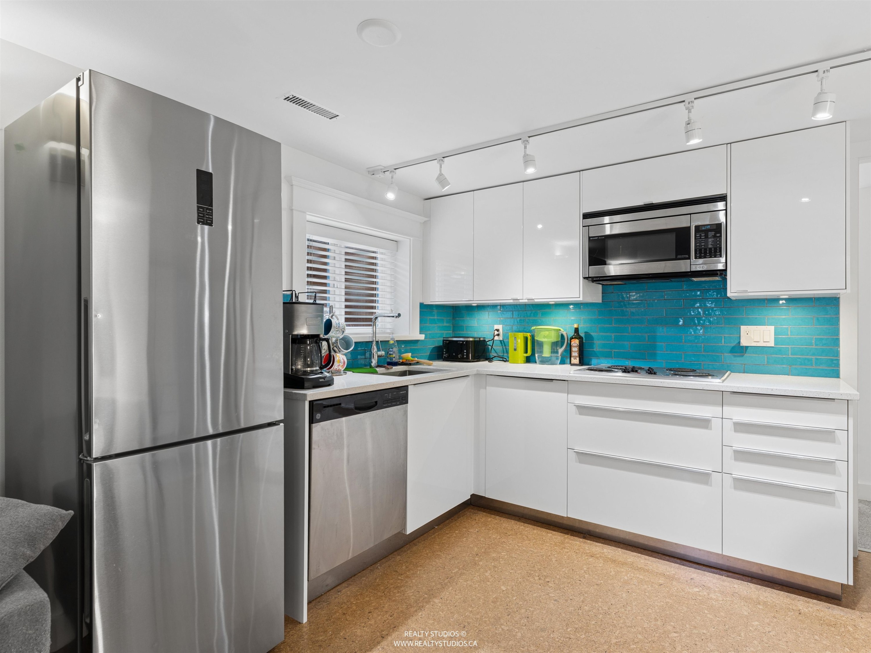 1204 14Th Avenue E, Vancouver, BC
