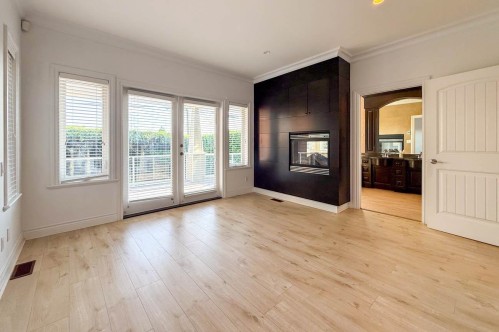 2307 Marine Drive, West Vancouver, BC 