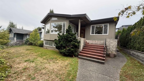 2244 32Nd Avenue W, Vancouver, BC 