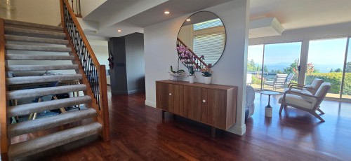 1098 Hillside Road, West Vancouver, BC 