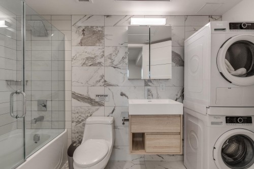 1429 Haro Street, Vancouver, BC 