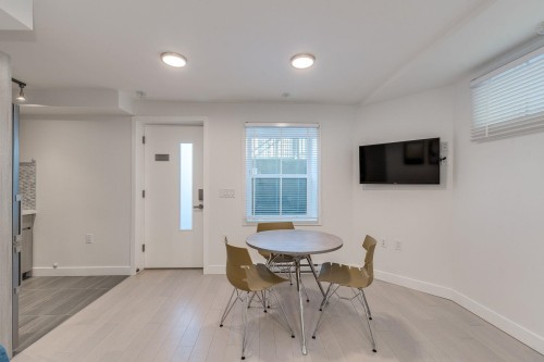 1429 Haro Street, Vancouver, BC 