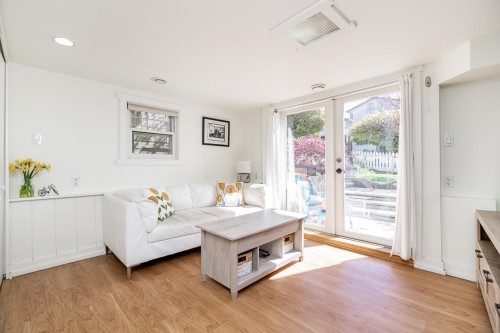 3415 Dundas Street, Vancouver, BC 