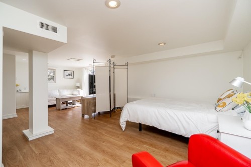 3415 Dundas Street, Vancouver, BC 