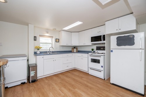 3415 Dundas Street, Vancouver, BC 