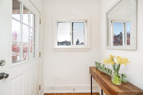 3415 Dundas Street, Vancouver, BC 