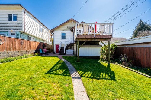 3415 Dundas Street, Vancouver, BC 