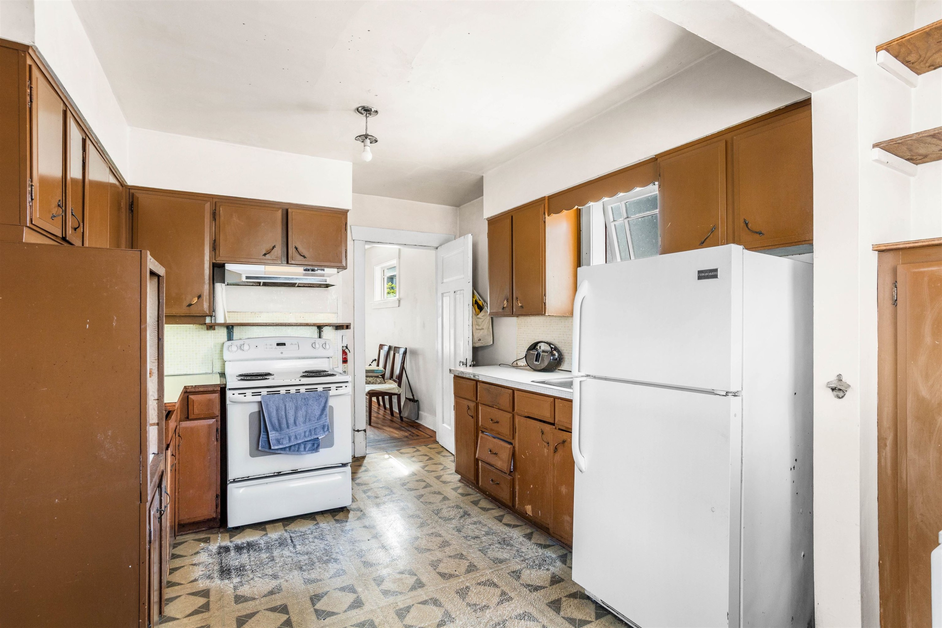 3433 12Th Avenue W, Vancouver, BC