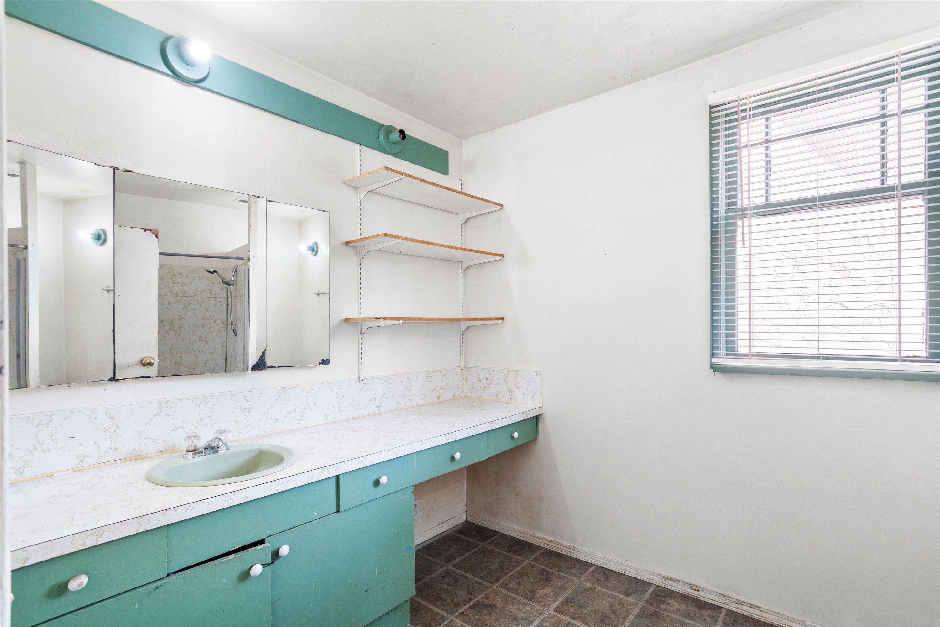 3433 12Th Avenue W, Vancouver, BC