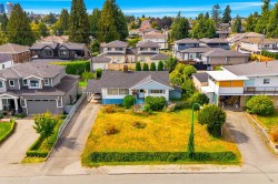 4335 Barker Avenue Burnaby, BC V5G 3C3