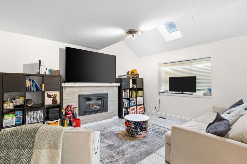 1147 Earls Court, Port Coquitlam, BC 