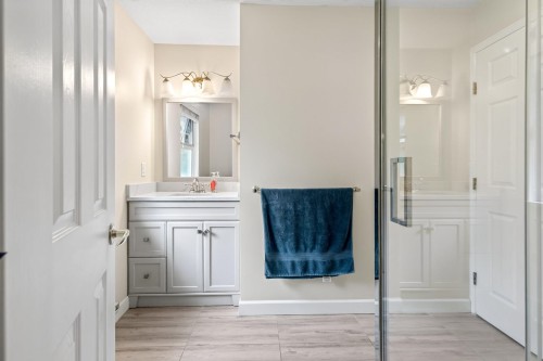 1599 Plateau Crescent, Coquitlam, BC 