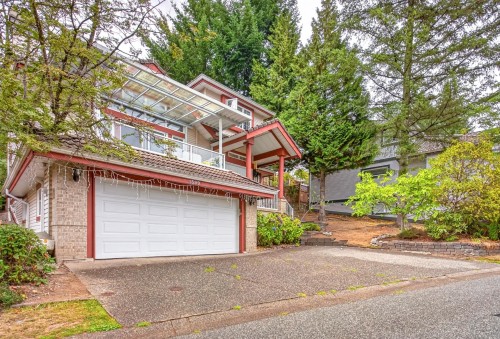 1599 Plateau Crescent, Coquitlam, BC 