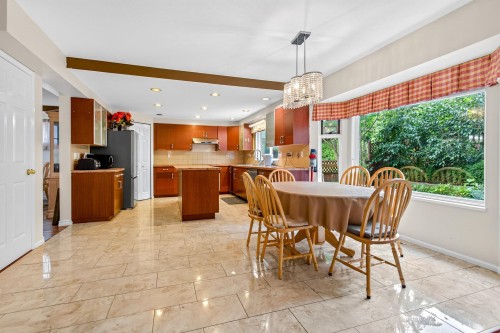 1599 Plateau Crescent, Coquitlam, BC 