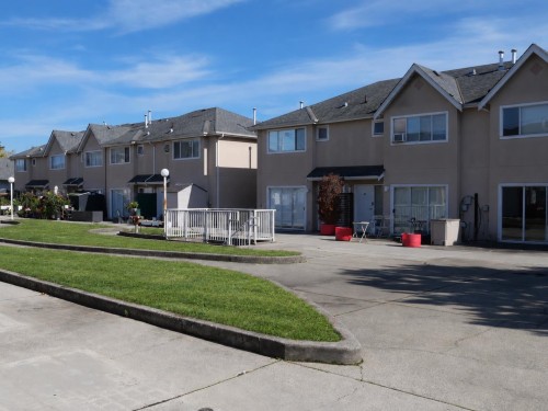 204-2211 No. 4 Road  Richmond, BC V6X 3X1