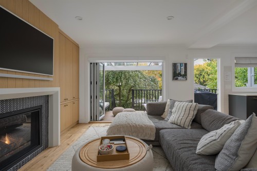 3250 37Th Avenue W, Vancouver, BC 