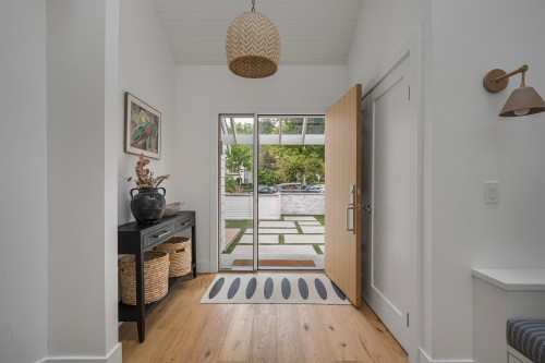 3250 37Th Avenue W, Vancouver, BC 