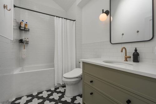 3250 37Th Avenue W, Vancouver, BC 
