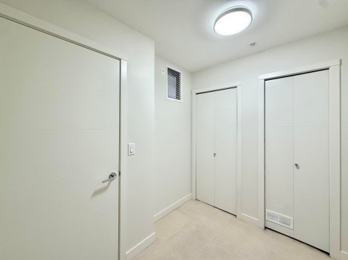7923-Oak Street, Vancouver, BC 