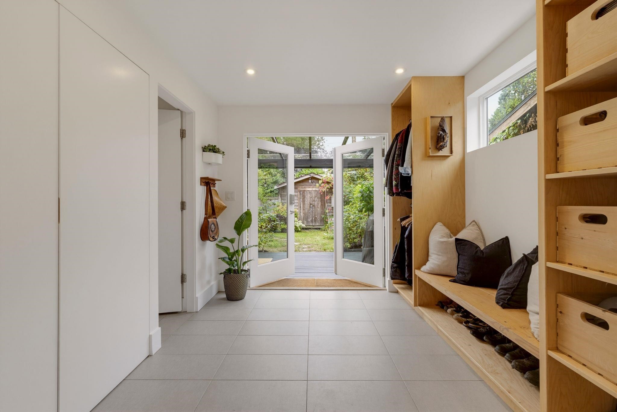 1762 15Th Avenue E, Vancouver, BC