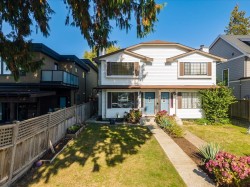 240 18th Street E North Vancouver, BC V7L 2X6