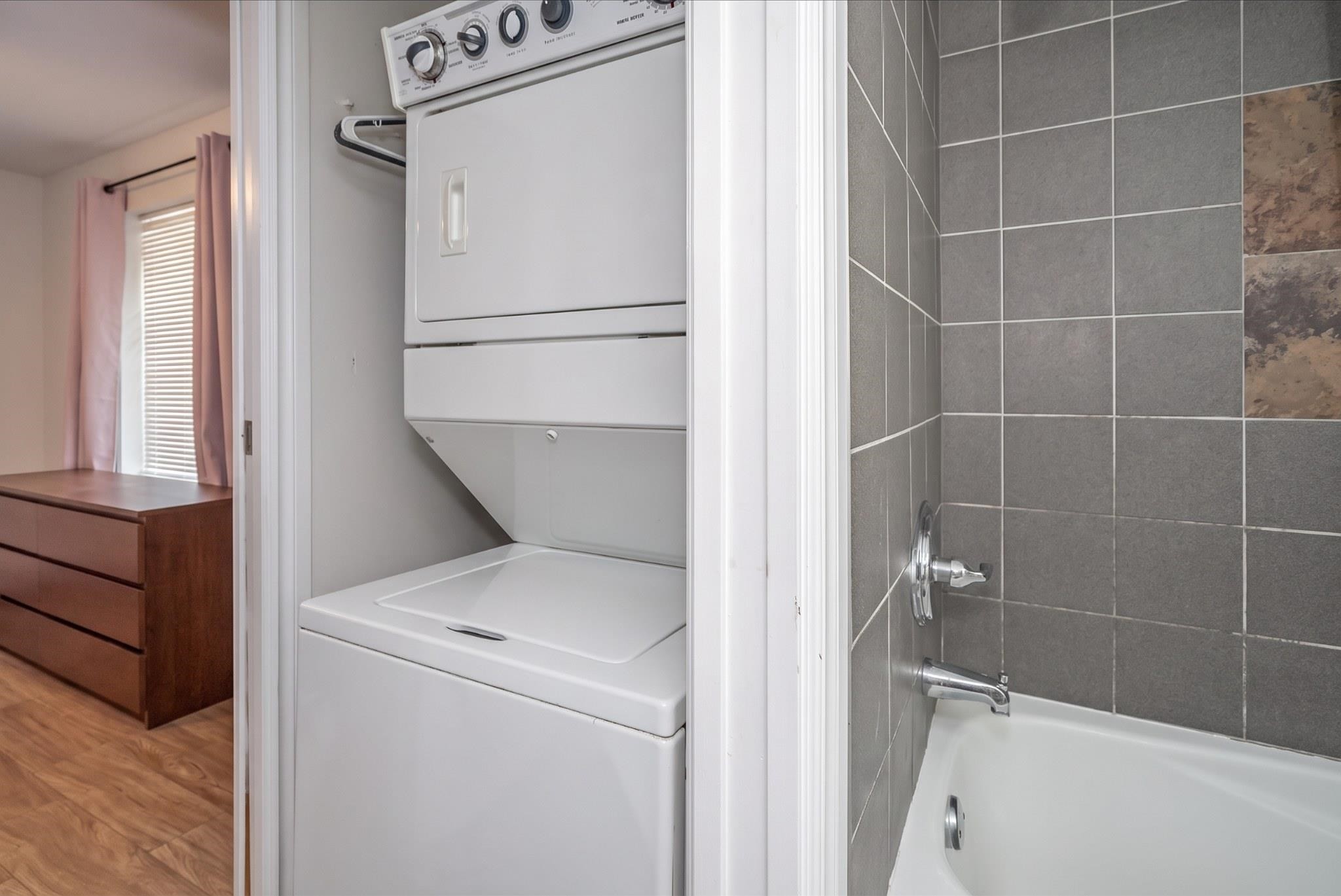 251 Douglas Crescent, Richmond, BC