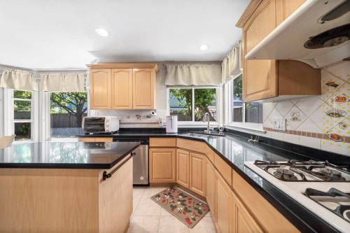 3628 Mckay Drive, Richmond, BC 