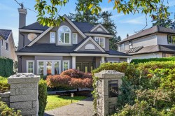 3838 38th Avenue W Vancouver, BC V6N 2Y4