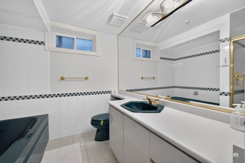 3838 38Th Avenue W, Vancouver, BC 