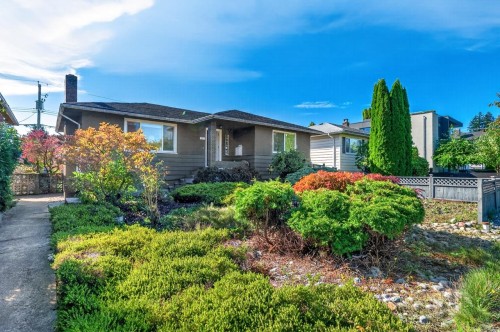 3232 16Th Avenue W, Vancouver, BC 