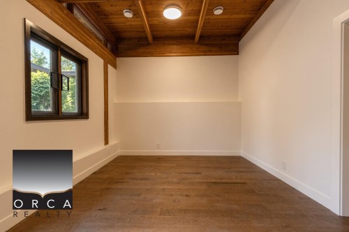 5363 Kew Cliff Road, West Vancouver, BC 
