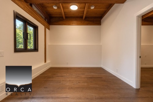 5363 Kew Cliff Road, West Vancouver, BC 