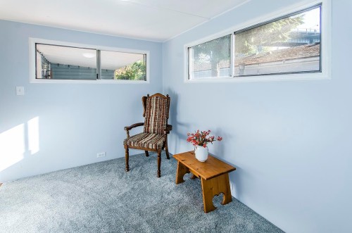 227 Tomahawk Avenue, West Vancouver, BC 