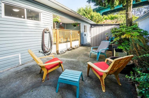 227 Tomahawk Avenue, West Vancouver, BC 