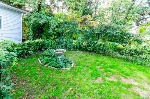 227 Tomahawk Avenue, West Vancouver, BC 