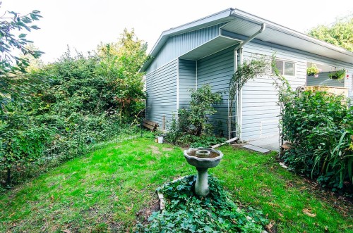 227 Tomahawk Avenue, West Vancouver, BC 