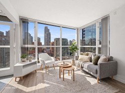 1807-1068 Hornby Street  Vancouver, BC V6Z 2Y7
