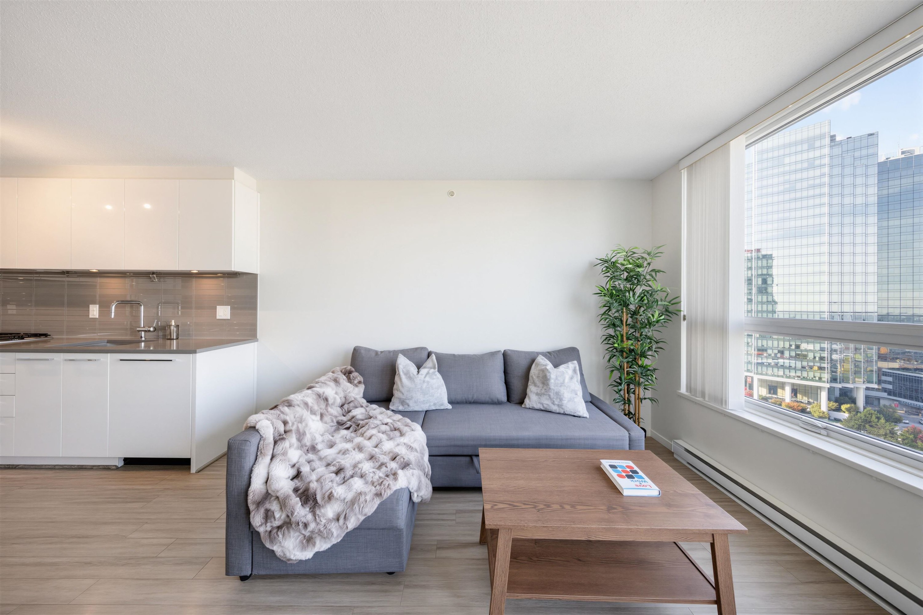 2008-6658 Dow Avenue, Burnaby, BC