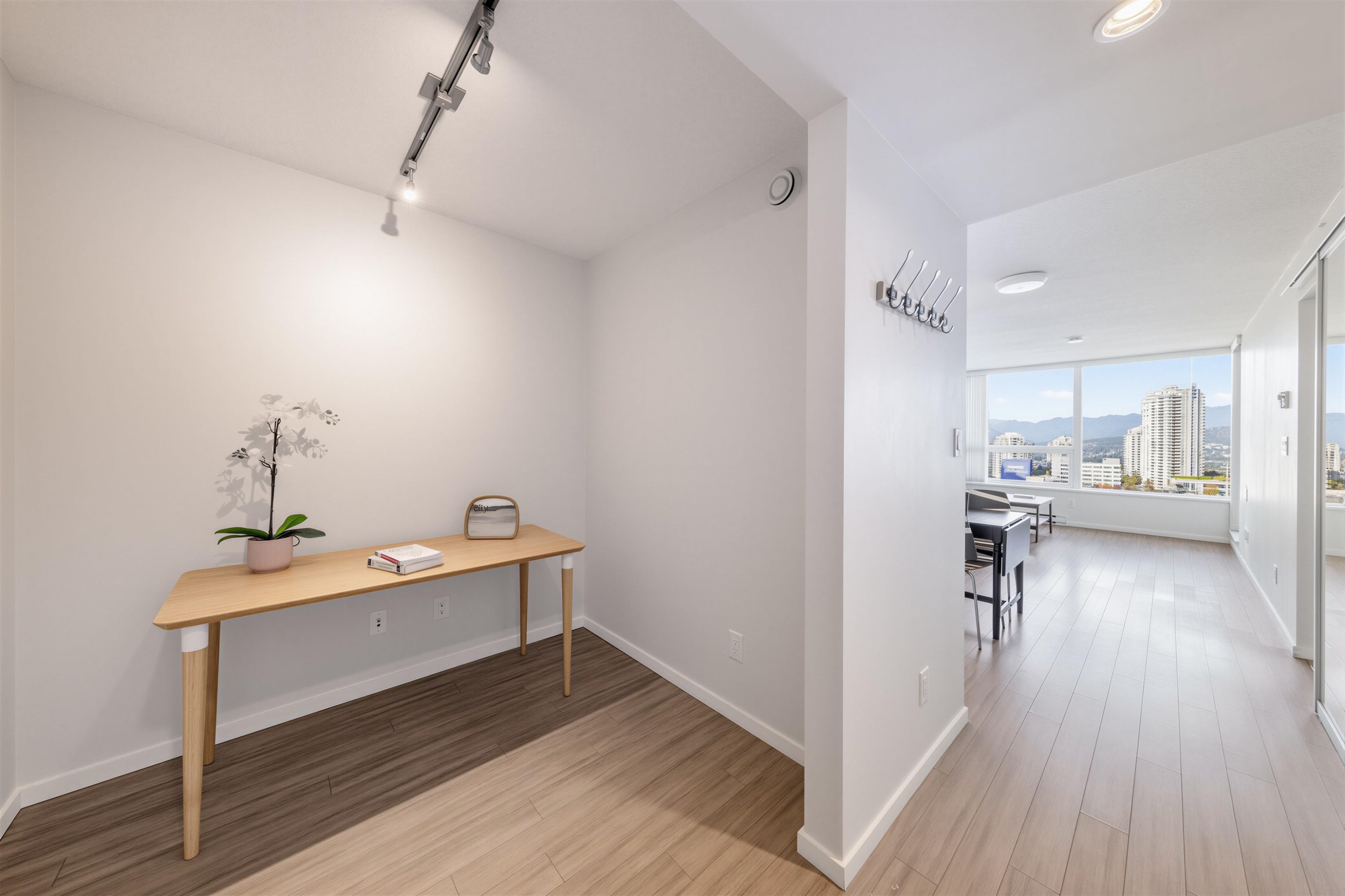 2008-6658 Dow Avenue, Burnaby, BC