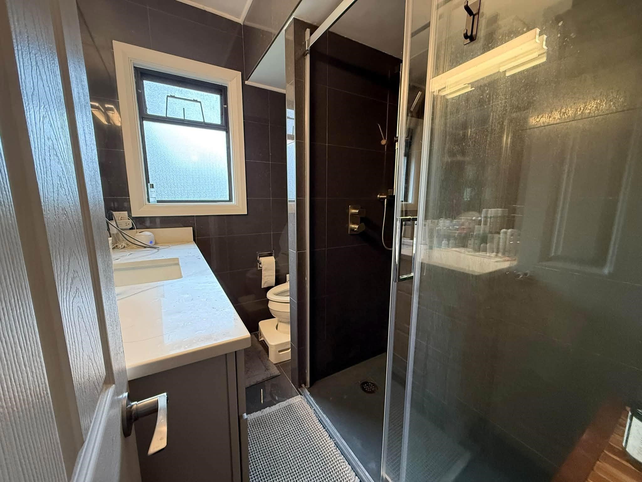928 31St Avenue E, Vancouver, BC