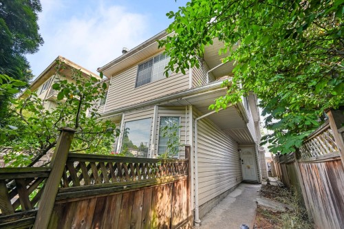 819 70Th Avenue W, Vancouver, BC 